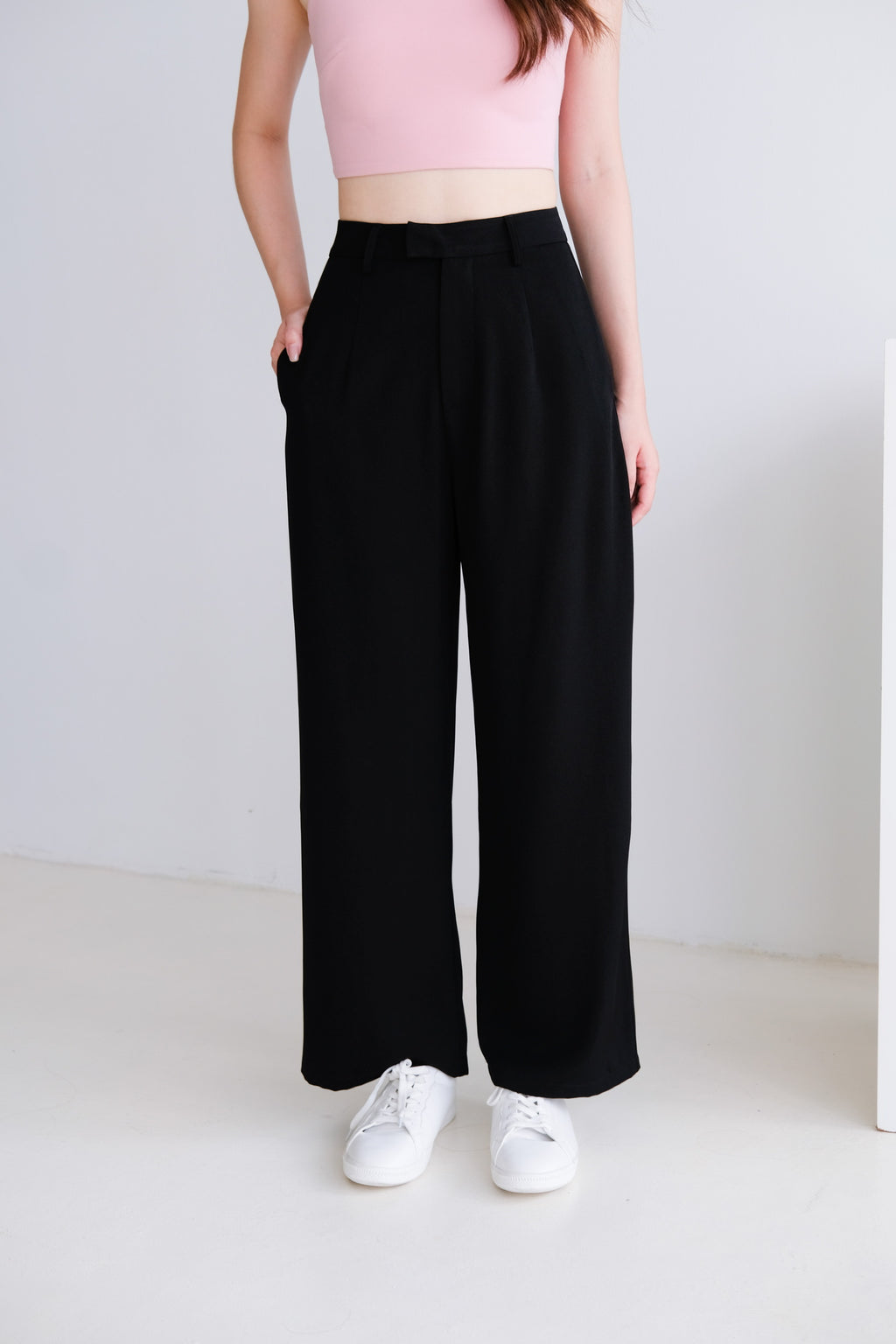 Niao Straight Pant - Black